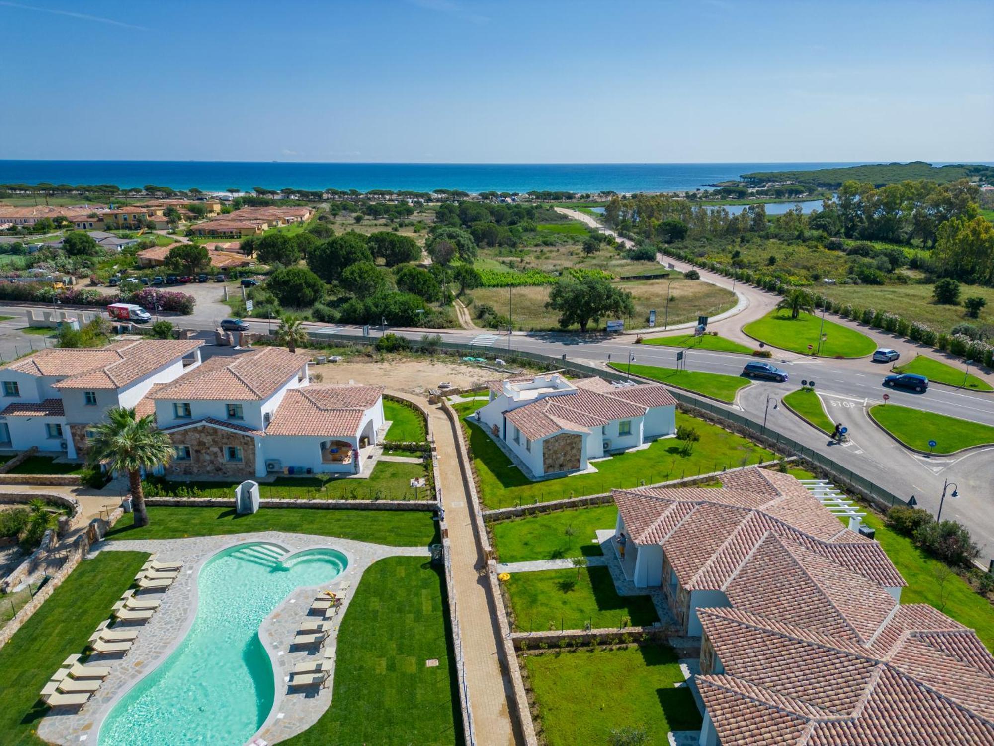 Enaja - Luxury Retreat Aparthotel Budoni Buitenkant foto